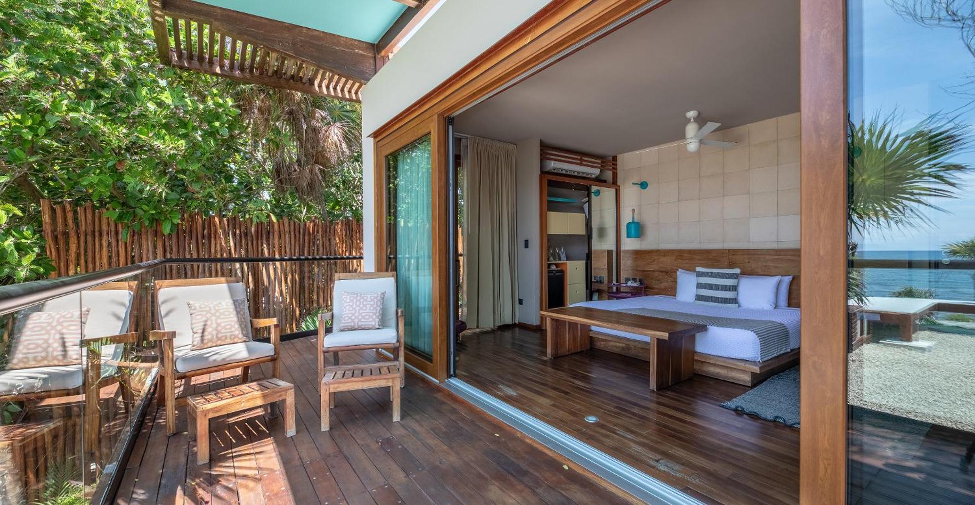 Jungle View,1413129509:JPEG