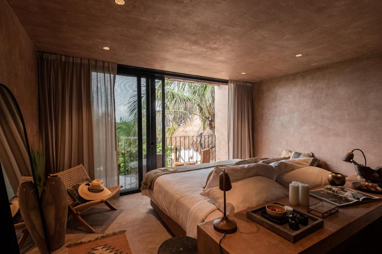Queen Room with Balcony