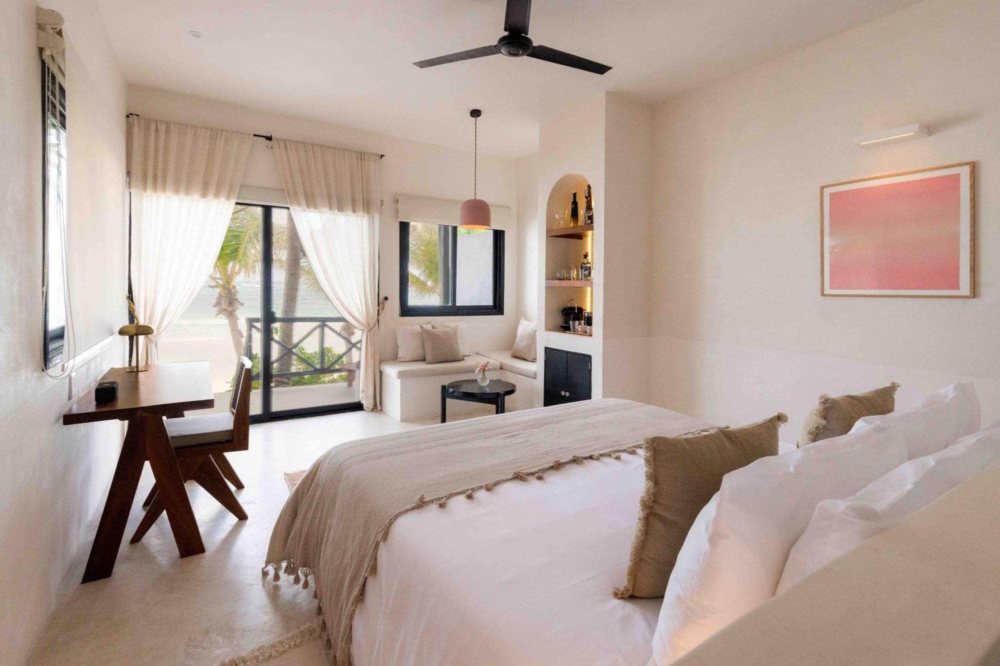 Suite with Sea View