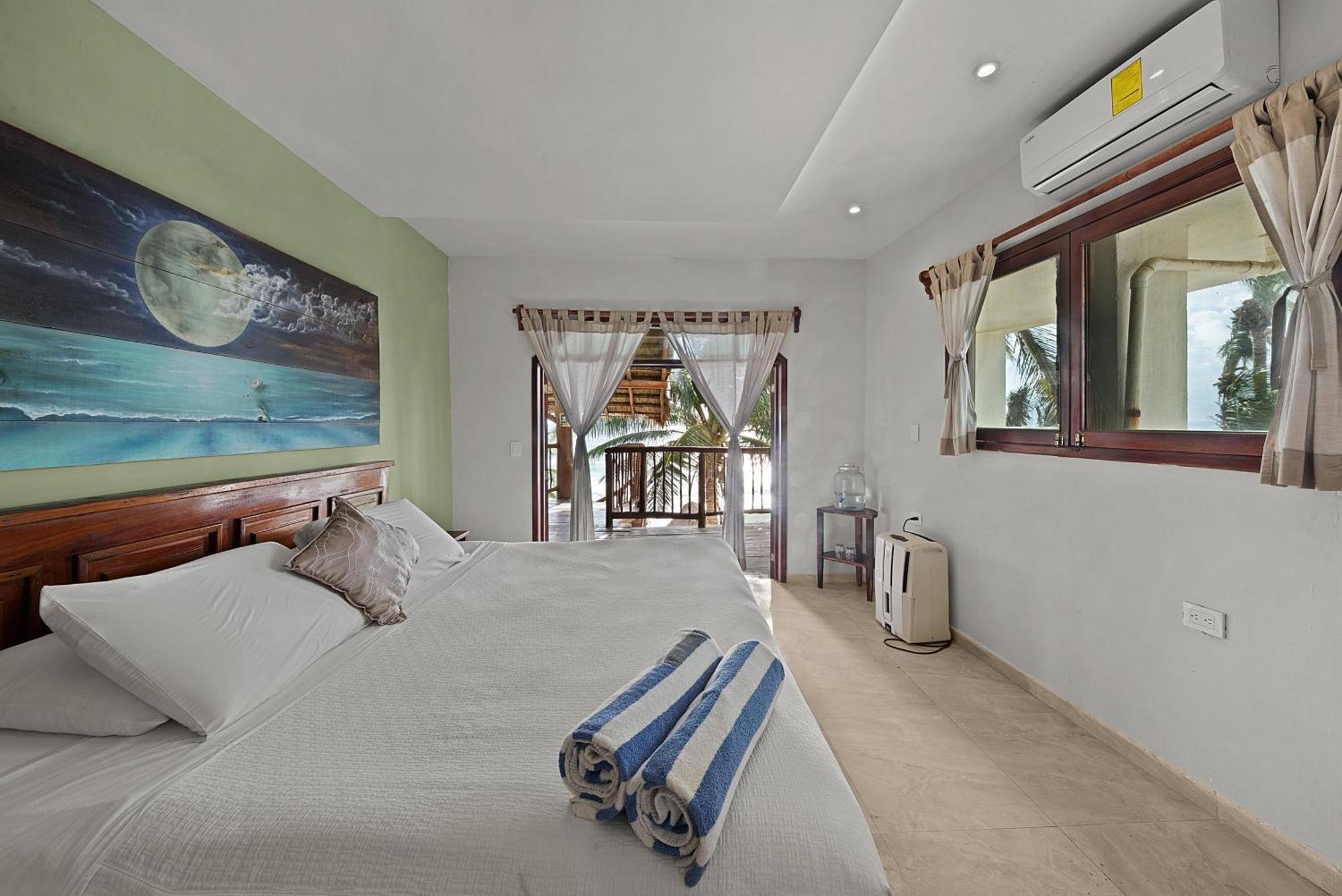 Deluxe Suite with Sea View
