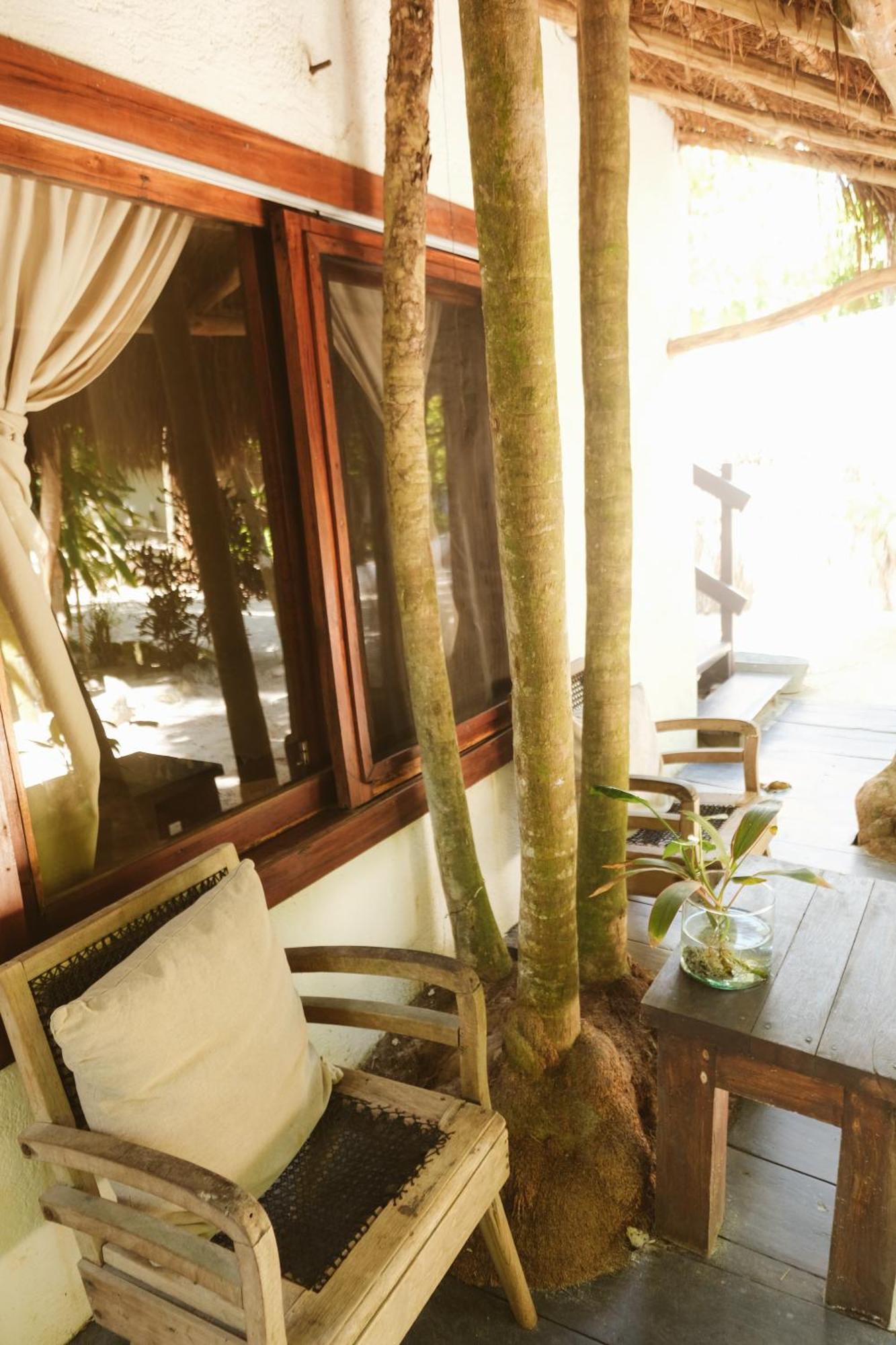 Bungalow with Garden View