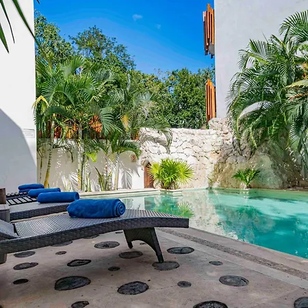 Niik Tulum-2